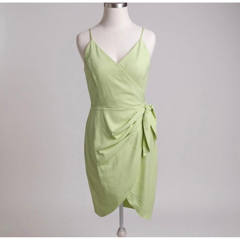 BCBGeneration Lime Green Faux Wrap Cocktail Dress V-Neck Spaghetti Strap Size 2‎
